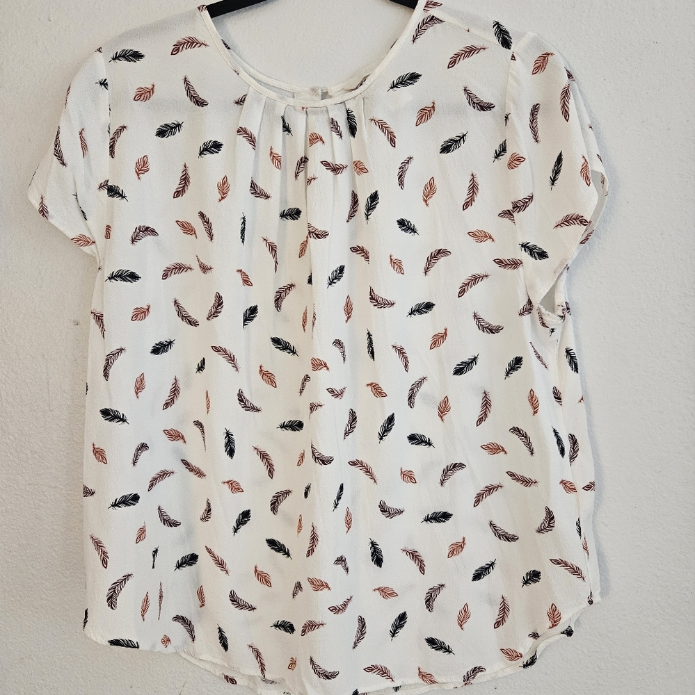 H&M capped sleeve dress shirt